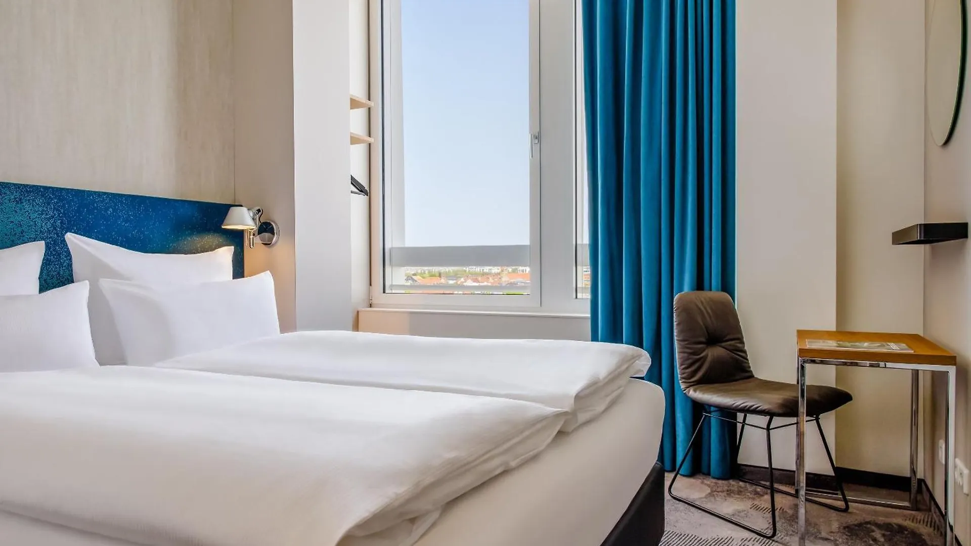 *** Hotel Motel One Muenchen-Campus Germany
