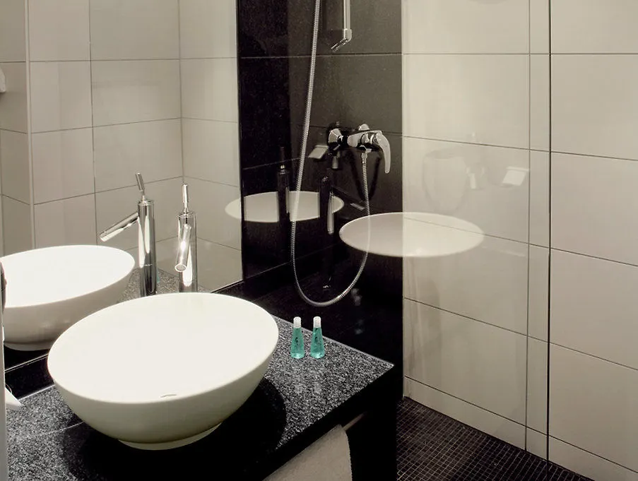 Hotel Motel One Muenchen-Campus