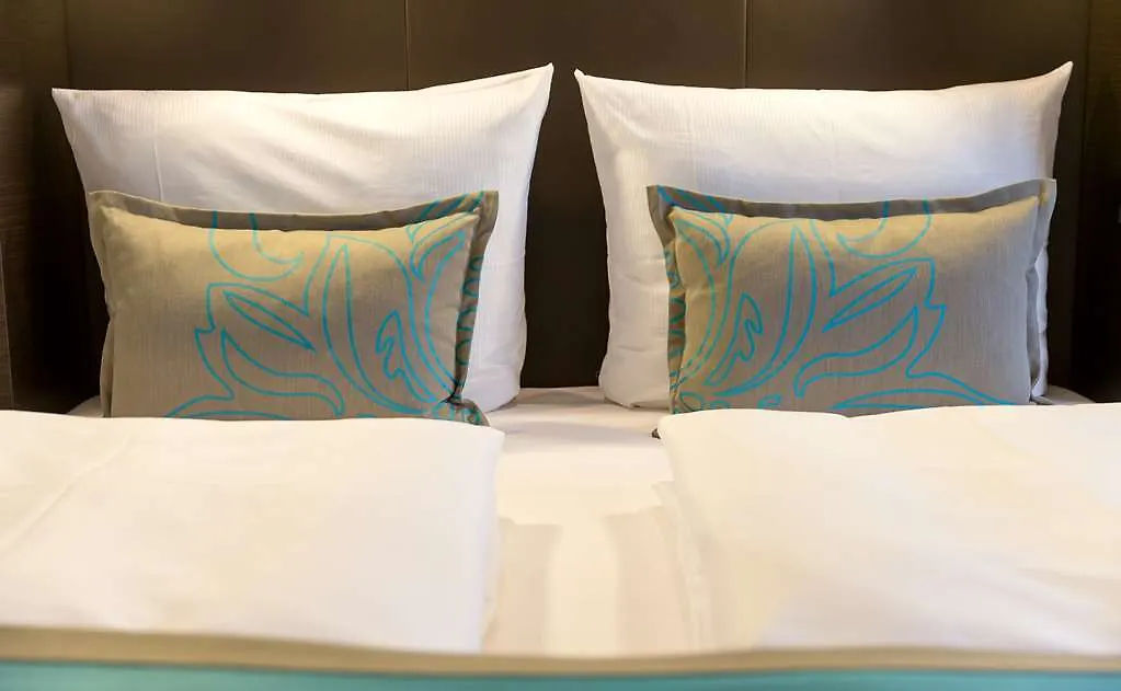 Motel One Muenchen-Campus Hotel