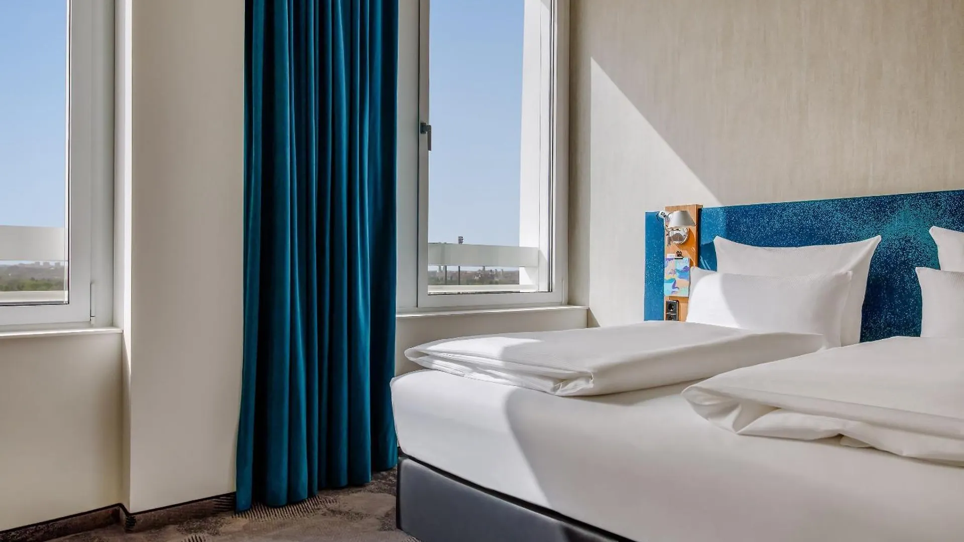 Hotel Motel One Muenchen-Campus